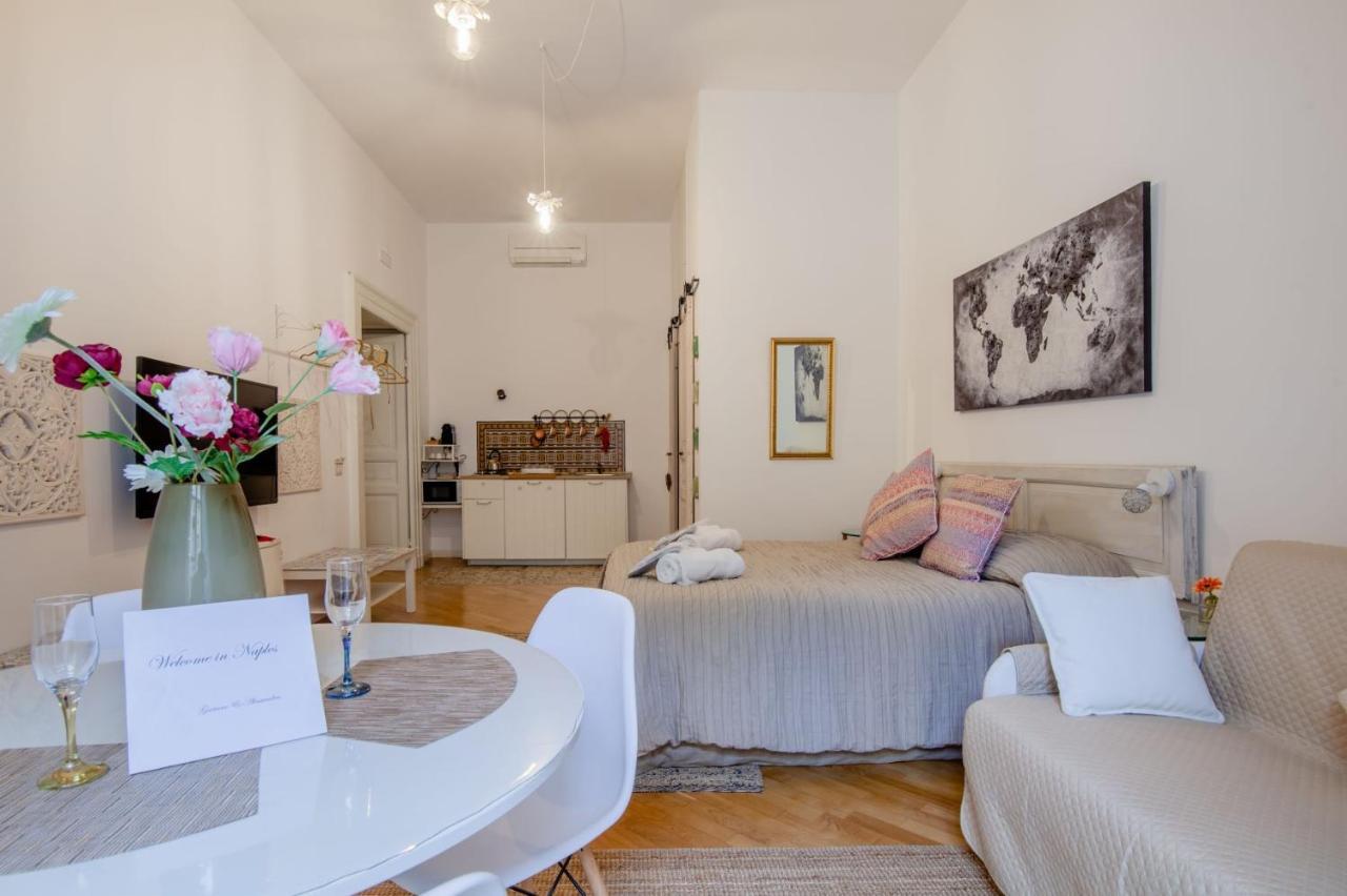 Museum Luxury Suites Napels Buitenkant foto