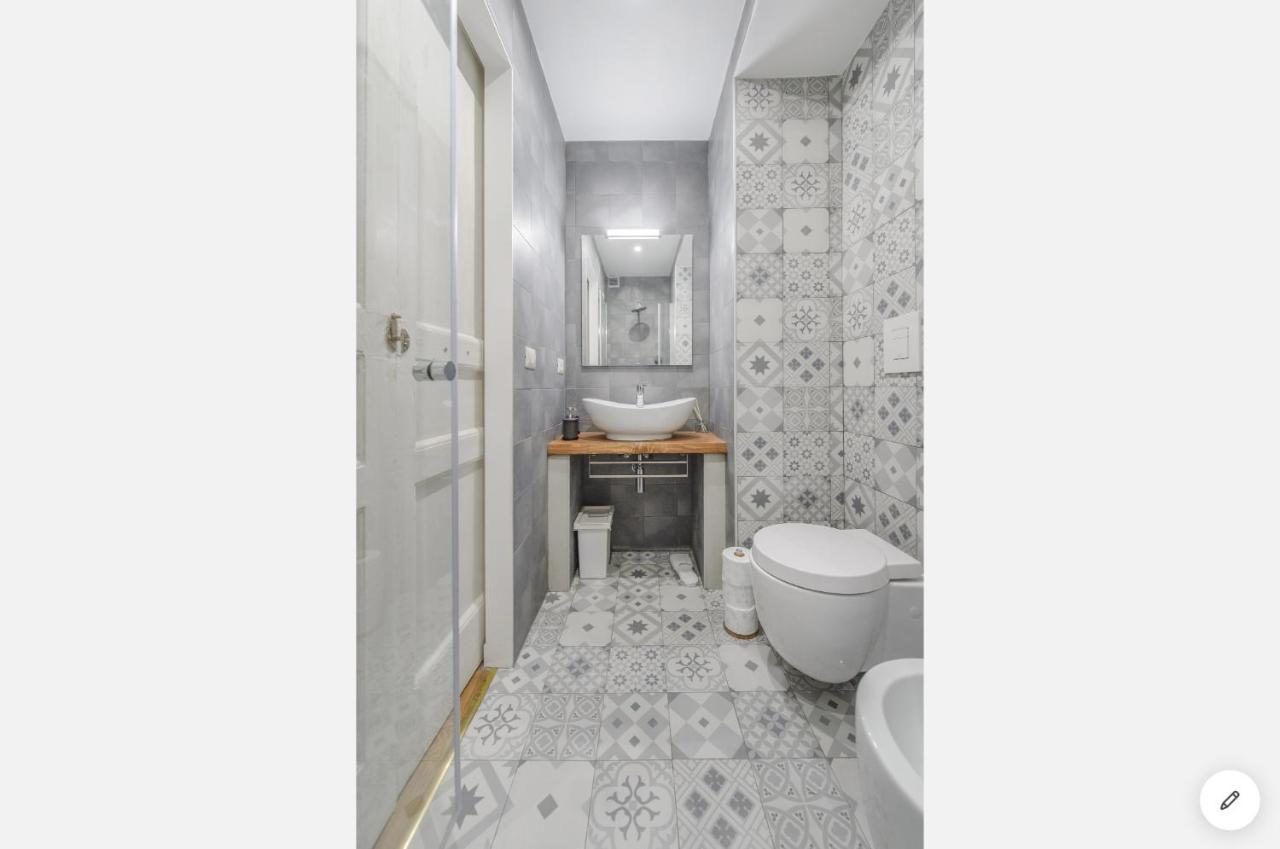 Museum Luxury Suites Napels Buitenkant foto