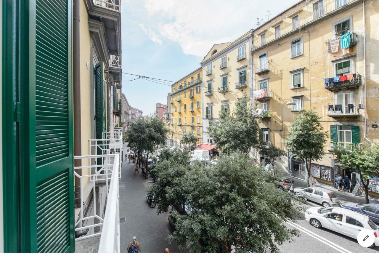 Museum Luxury Suites Napels Buitenkant foto